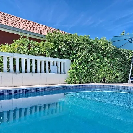 Ferienapartment Fuer Sechs Personen